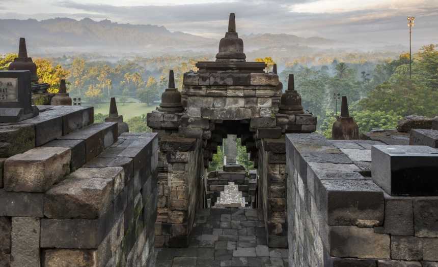 Borobudur Temple: The largest Buddhist Temple in the world 2