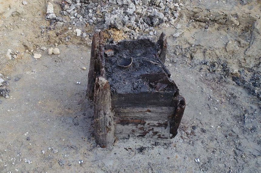 7,000-year-old well is the oldest wooden structure ever discovered 1 Marks made by stone tools more than 7000 years ago were left on the wood of the well found in the Czech Republic