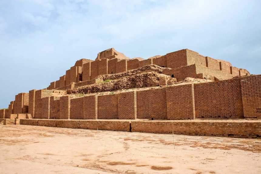 The ziggurat at Choghā Zanbīl, near Susa, Iran.