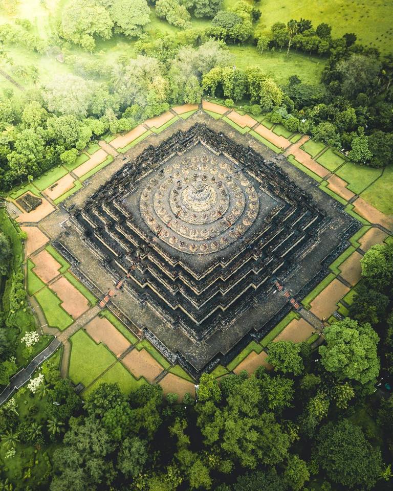 stunning aerial view of Borobudur Templ